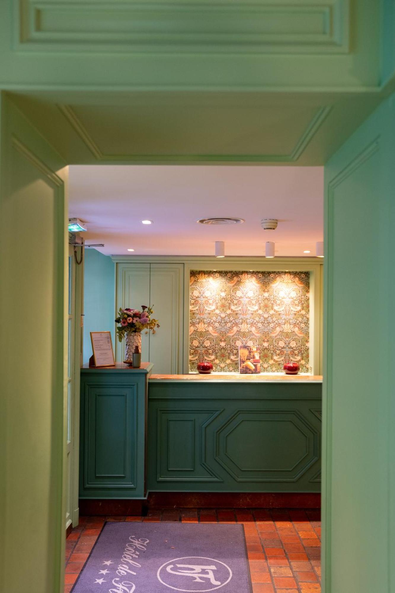 Hotel De Fleurie - Saint-Germain-Des-Pres Париж Екстериор снимка