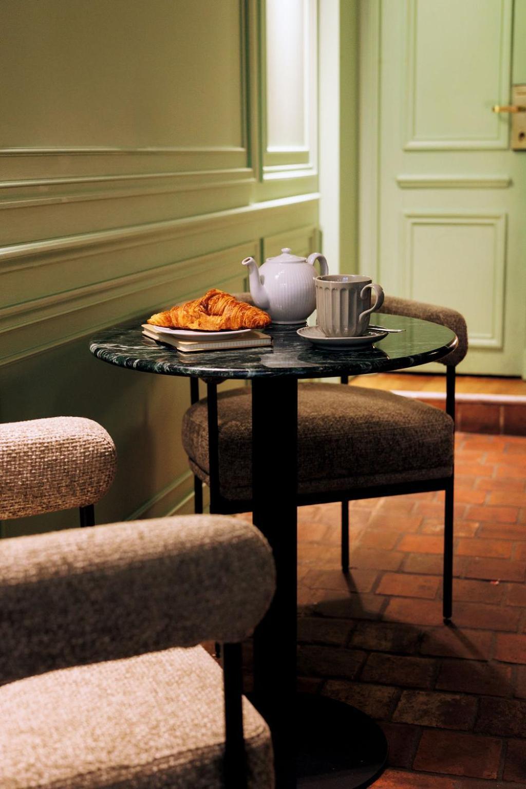 Hotel De Fleurie - Saint-Germain-Des-Pres Париж Екстериор снимка